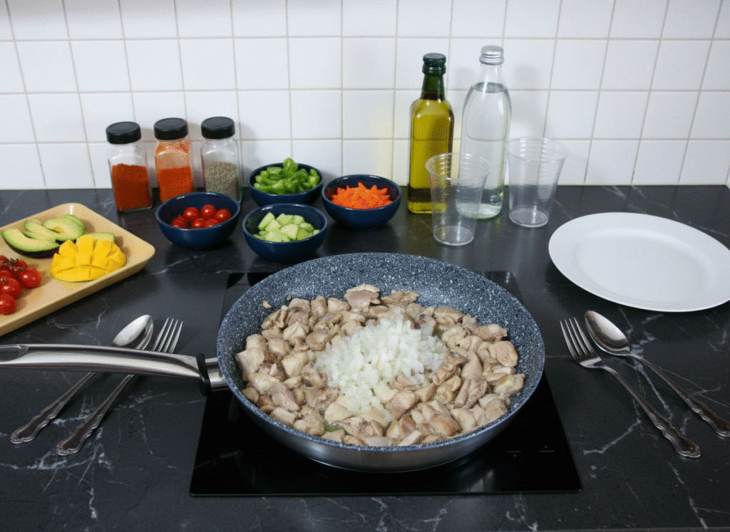 f-r-nda-besamel-soslu-tavuk-02-1024x747 Fırında Beşamel Soslu Tavuk